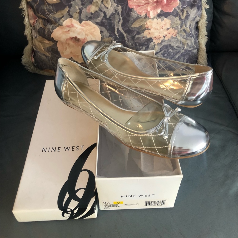 NEW Nine West size 9.5 flats clear/silver vinyl